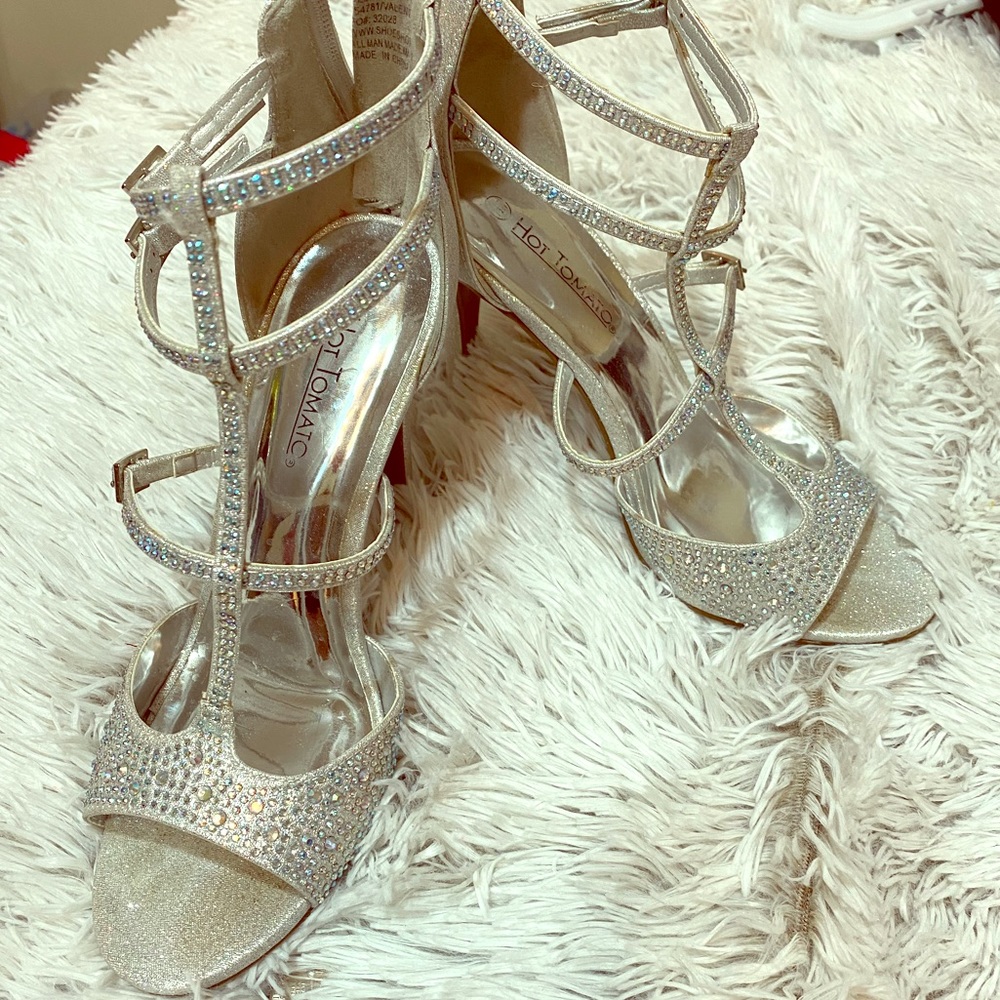 Blingy sandals!!